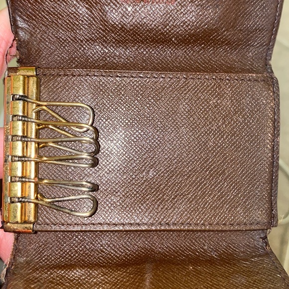 Louis Vuitton Card Case - Picture 5 of 9